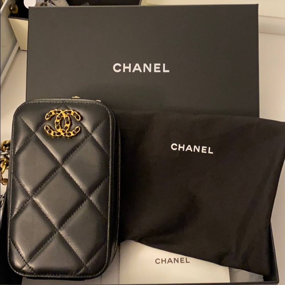 Chanel quilted crossbody bag